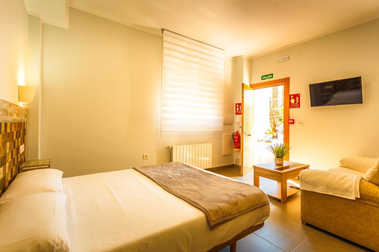 Apartamentos Turísticos Cúllar Vega Cullar Vega Exterior foto