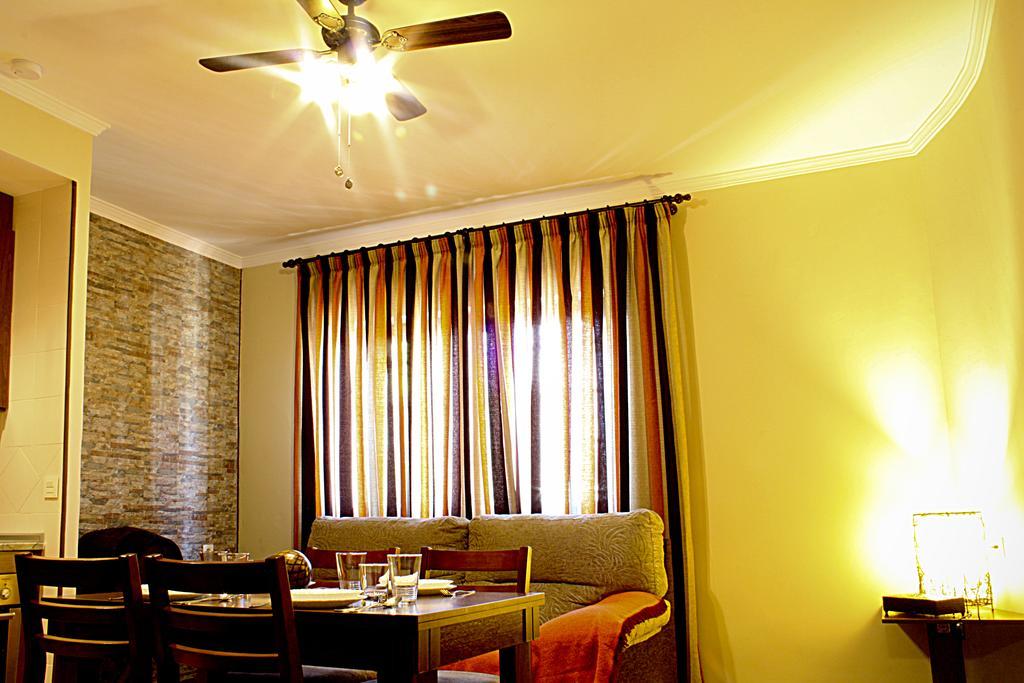 Apartamentos Turísticos Cúllar Vega Cullar Vega Quarto foto