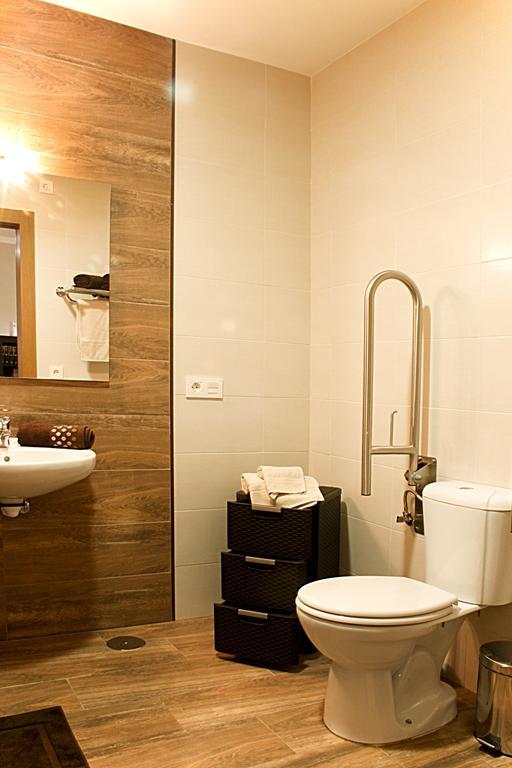 Apartamentos Turísticos Cúllar Vega Cullar Vega Quarto foto