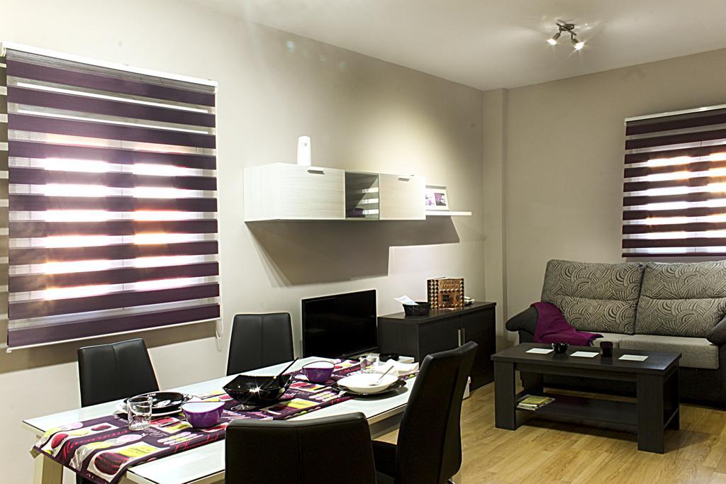Apartamentos Turísticos Cúllar Vega Cullar Vega Quarto foto